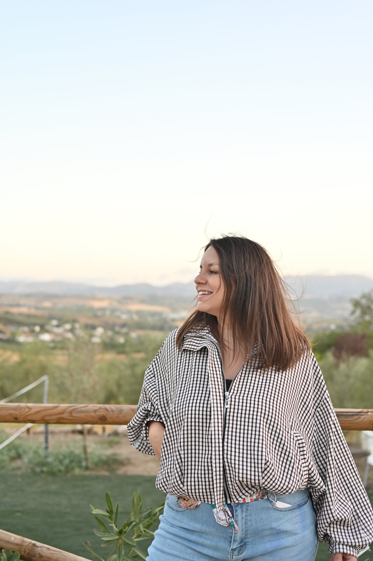 Chaqueta bomber ligera de cuadros vichy