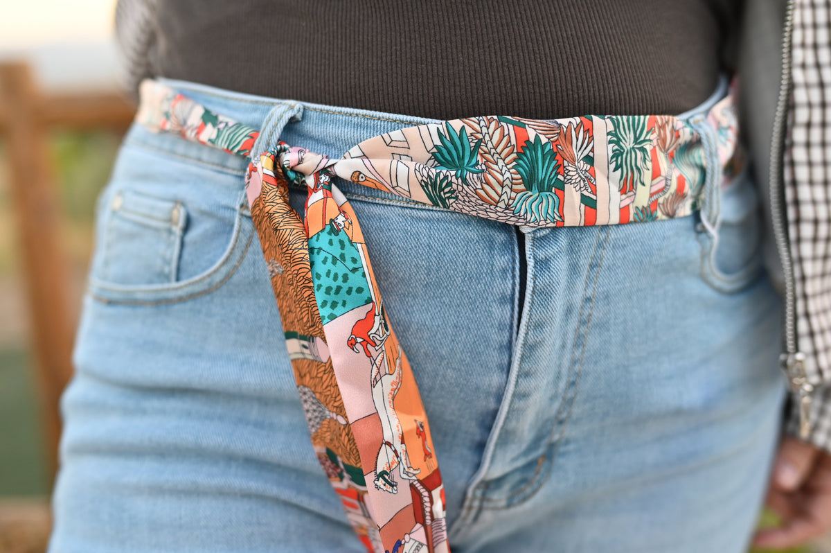 Pantalón Vaquero curvy con Cinturón
