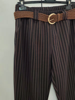 Pantalón Confort de Rayas con Cinturón