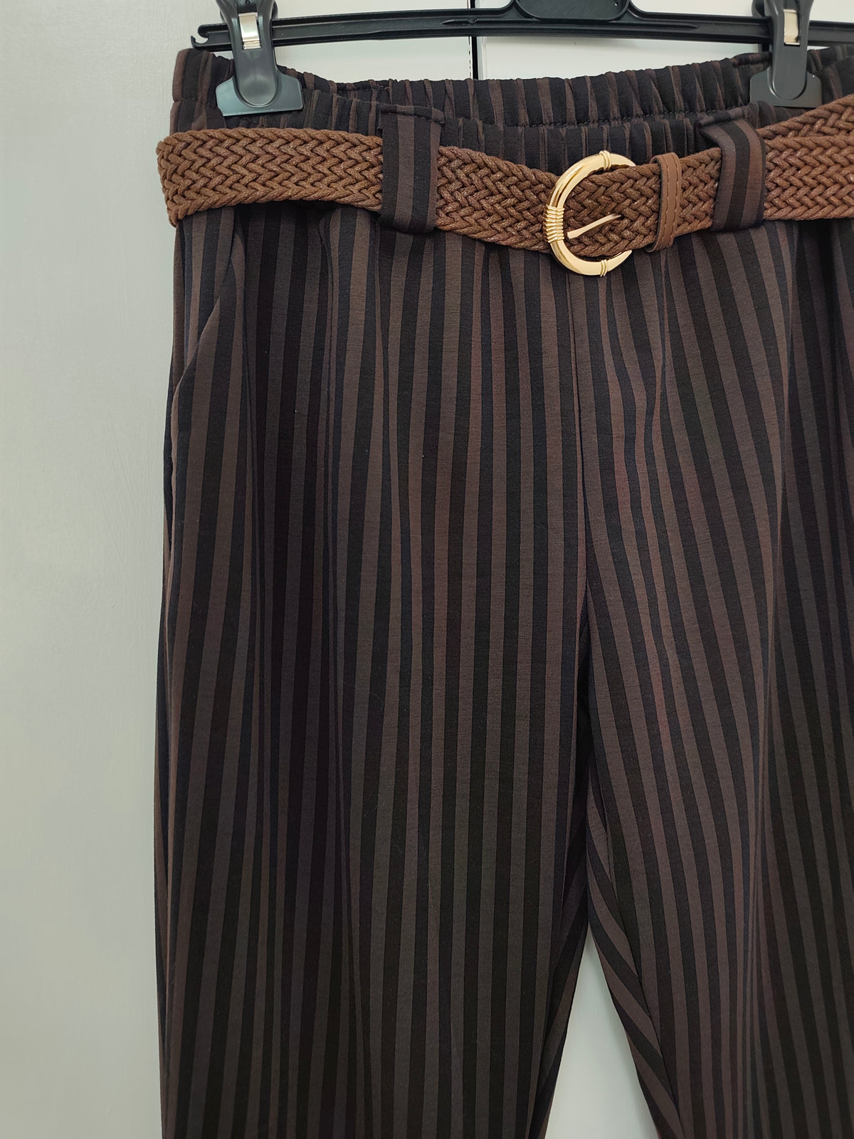 Pantalón Confort de Rayas con Cinturón